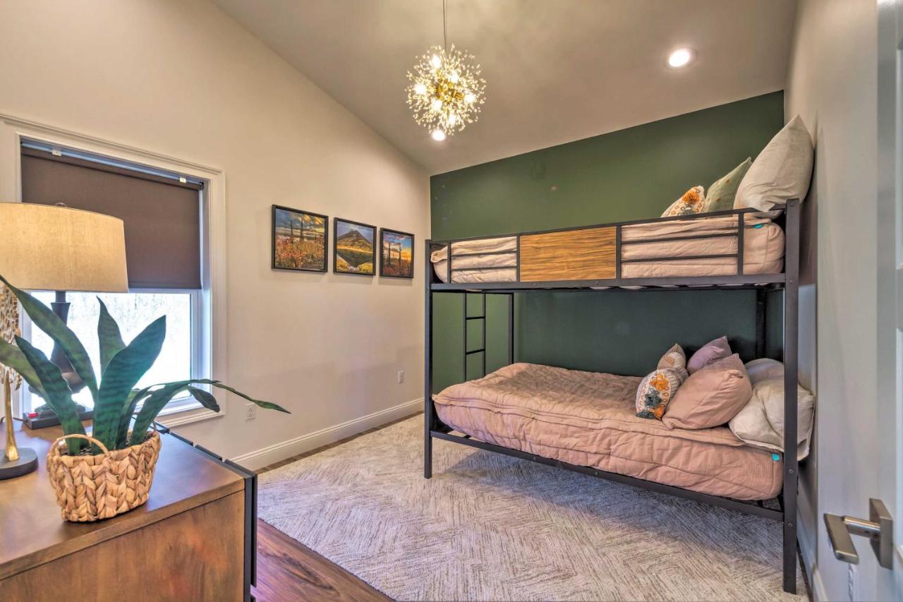 Upscale And Quiet Paducah Retreat On 15 Acres! Villa Buitenkant foto