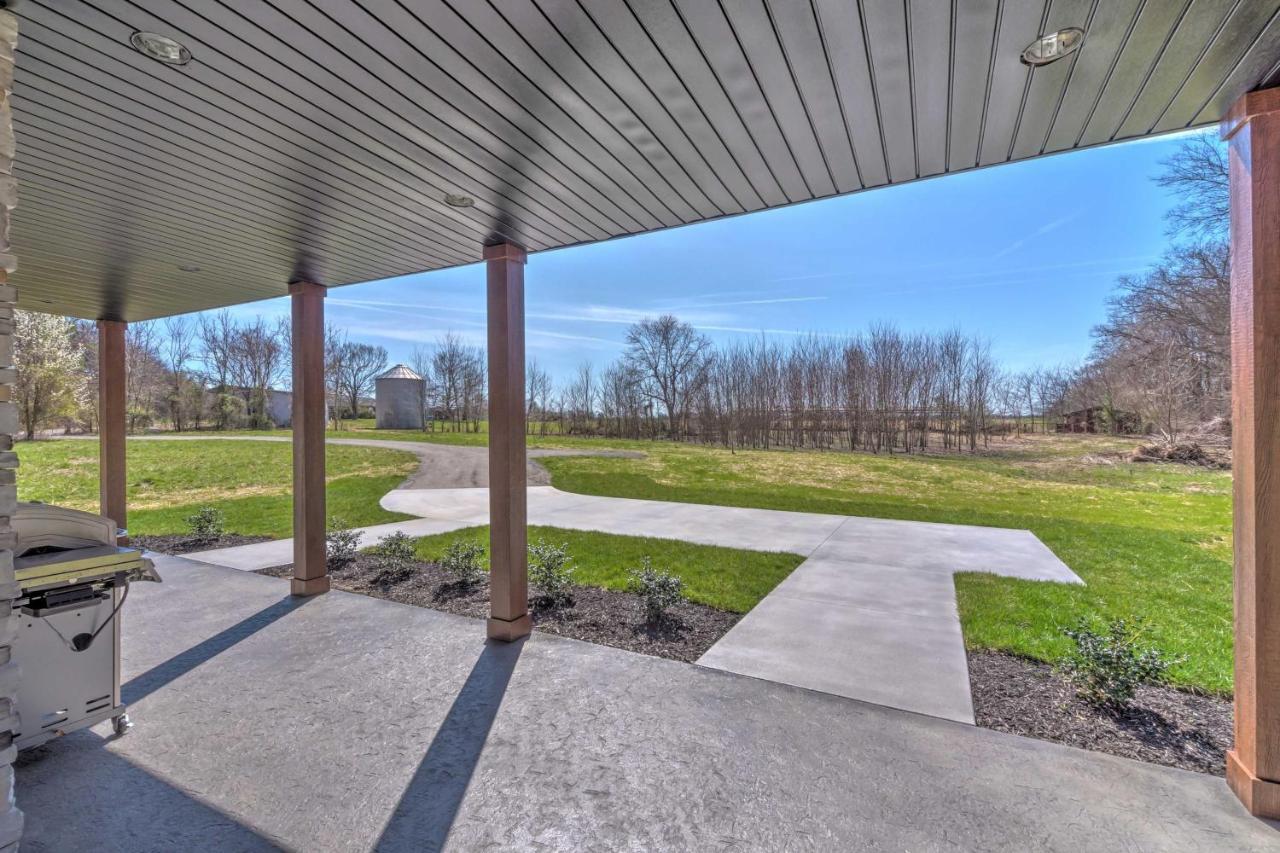 Upscale And Quiet Paducah Retreat On 15 Acres! Villa Buitenkant foto