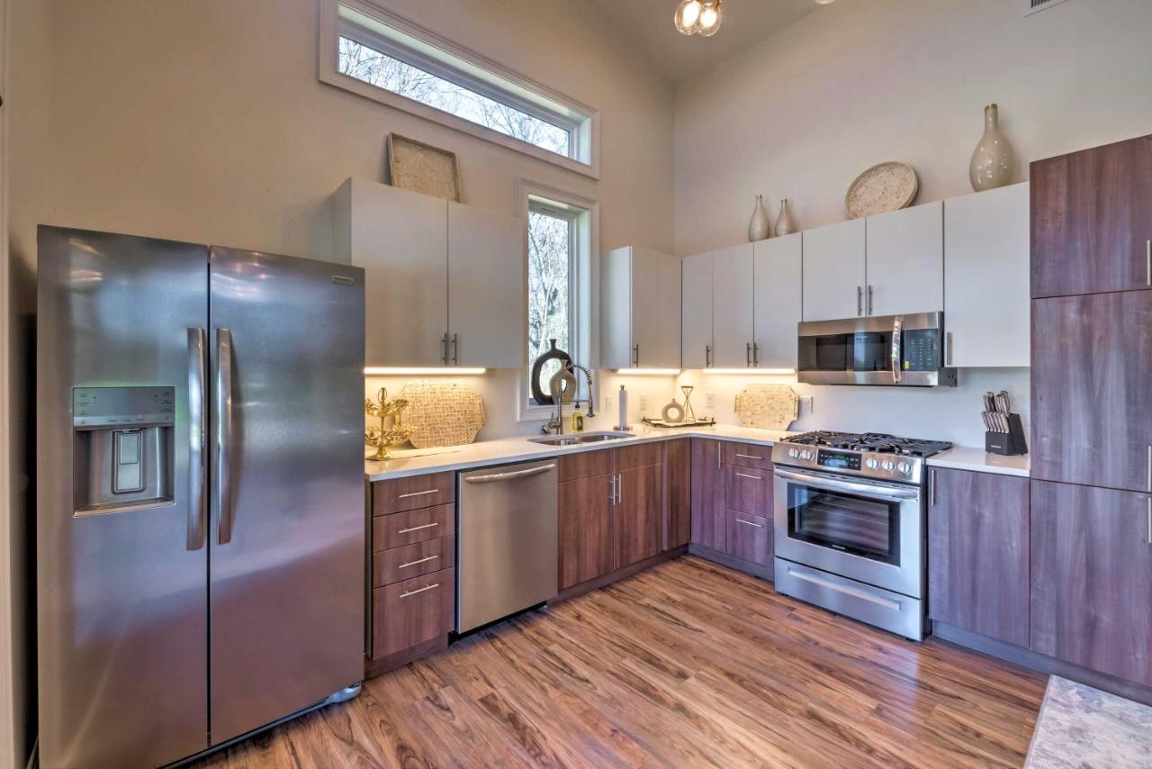 Upscale And Quiet Paducah Retreat On 15 Acres! Villa Buitenkant foto